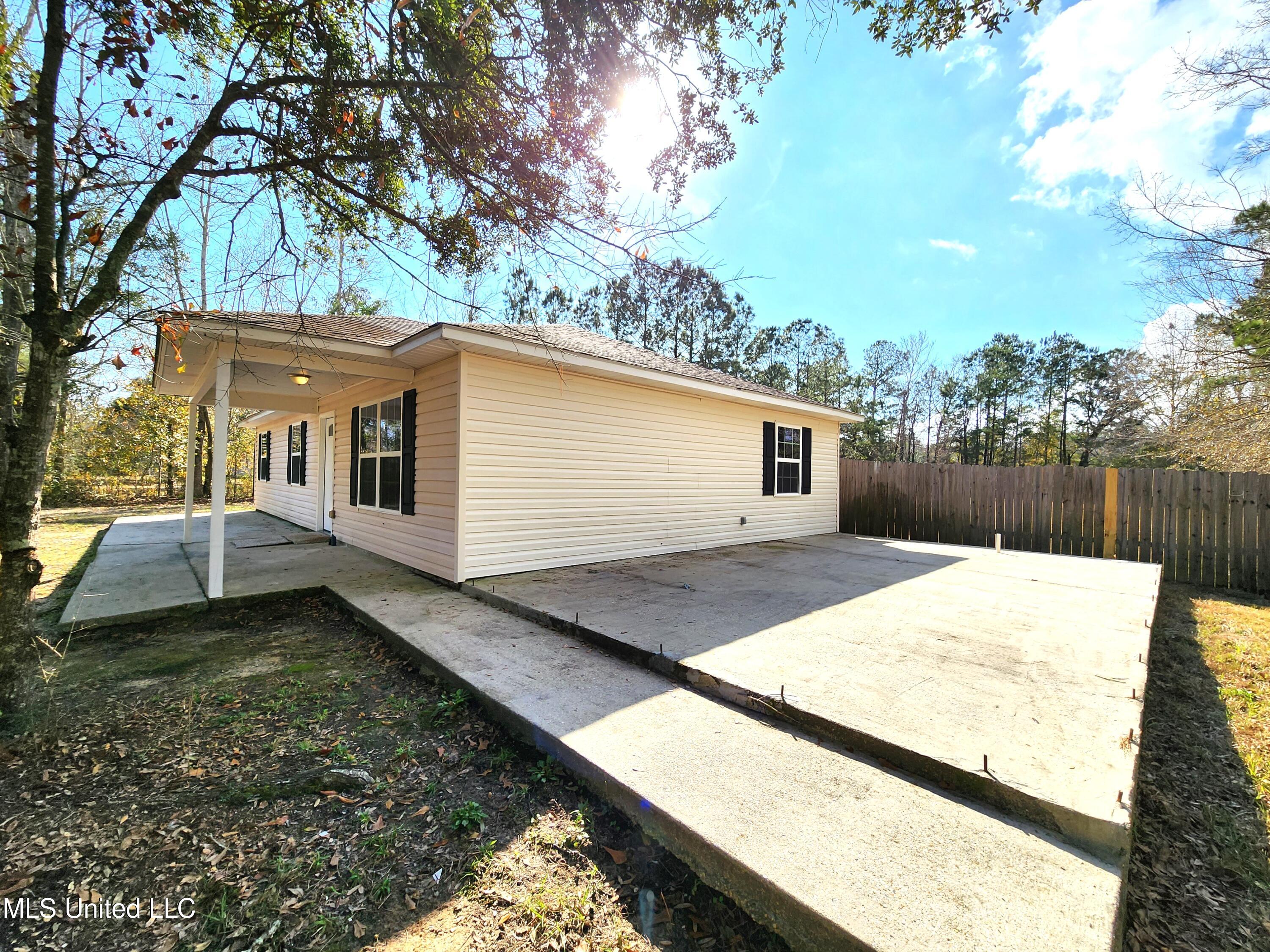 6433 Pavolini Road Pass Christian, MS 39571 - Photo 26 of 29 20230111_131143