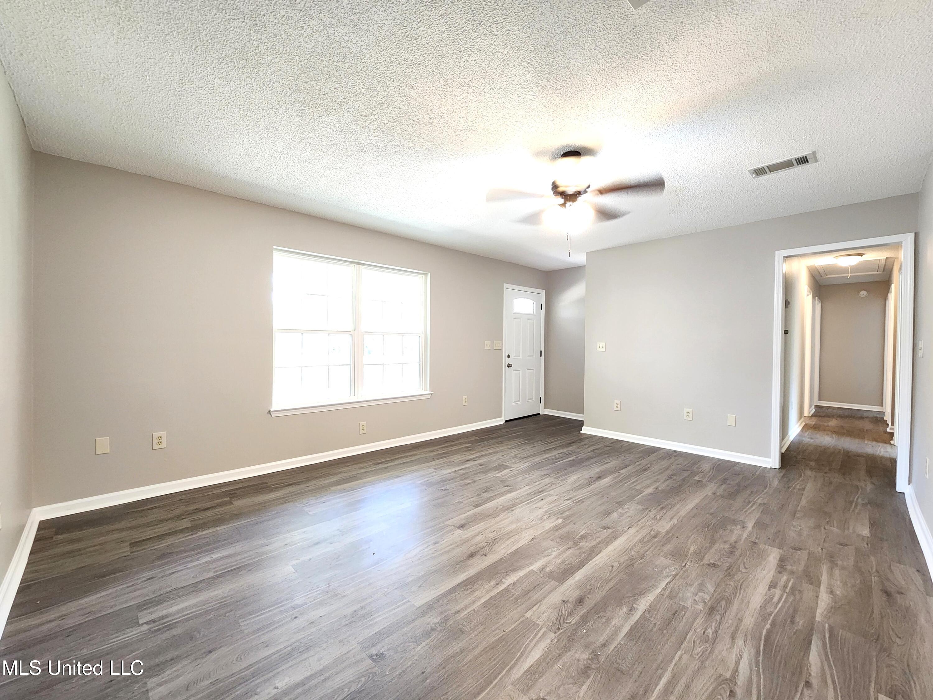 6433 Pavolini Road Pass Christian, MS 39571 - Photo 8 of 29 20230111_124956