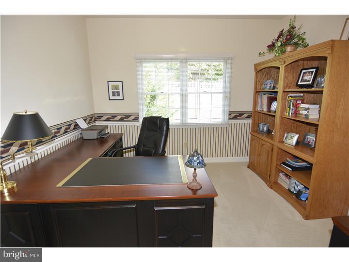 118 Grande Boulevard Sinking Spring, PA 19608 - Photo 11 of 25 Office / Study