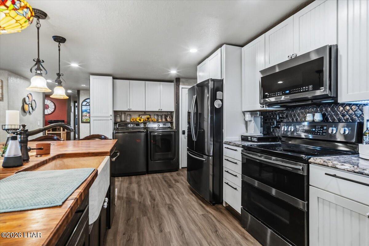 3170 Parker Dam Road, Unit 18 Parker, AZ 85344 - Photo 11 of 88 Stainless upgraded appliances.
