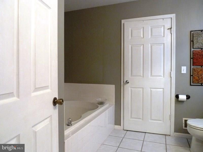 19 Hannah Lee Road Barnegat, NJ 08005 - Photo 18 of 18 Gallery Image 18