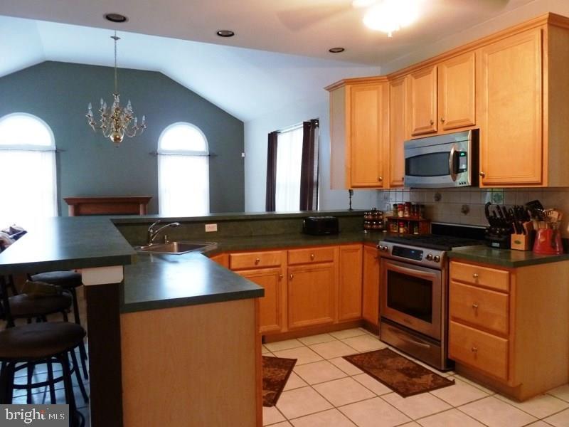 19 Hannah Lee Road Barnegat, NJ 08005 - Photo 6 of 18 Gallery Image 6