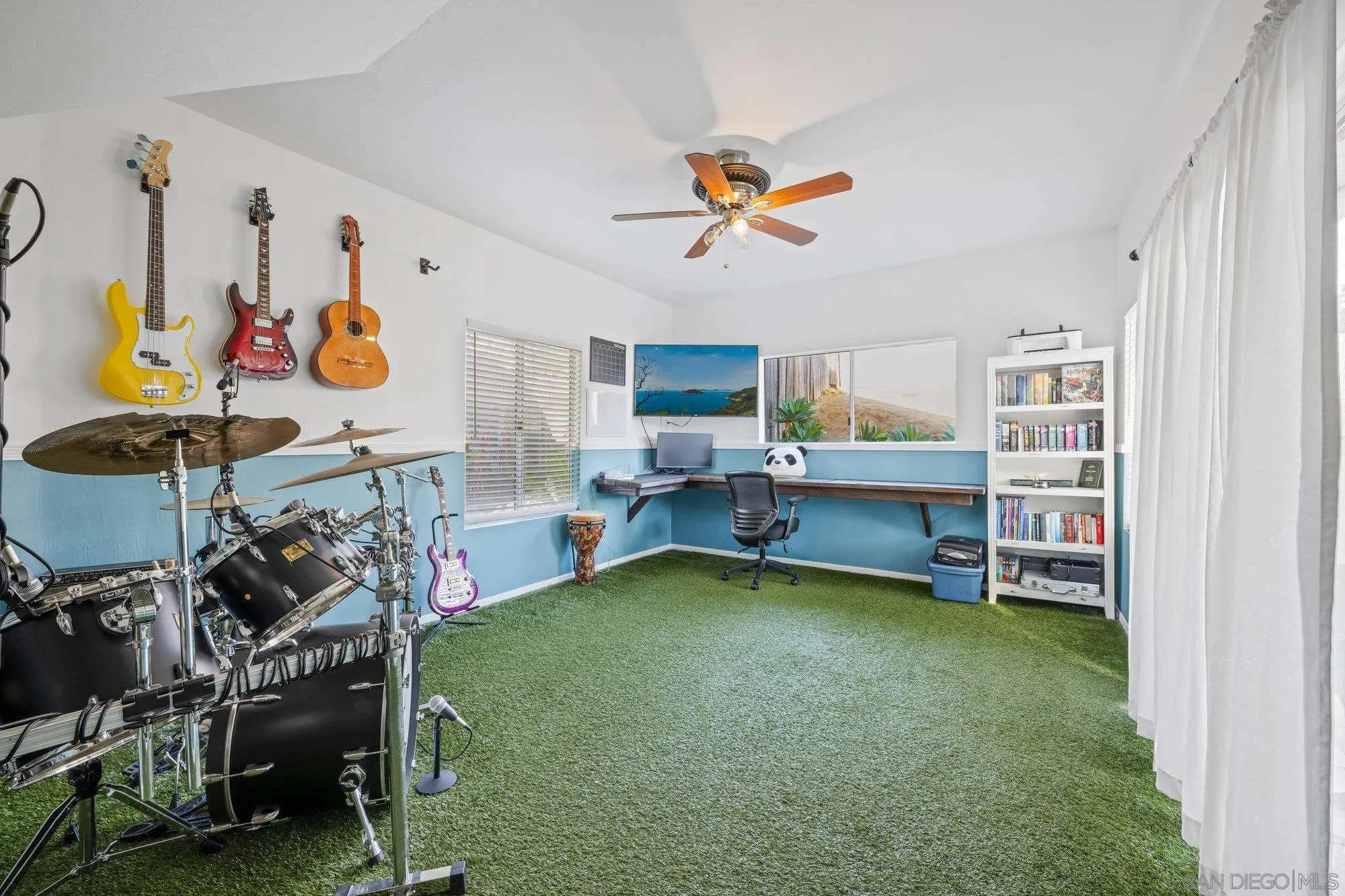 29987 Mactan Road Valley Center, CA 92082 - Photo 18 of 55 Gallery Image 18