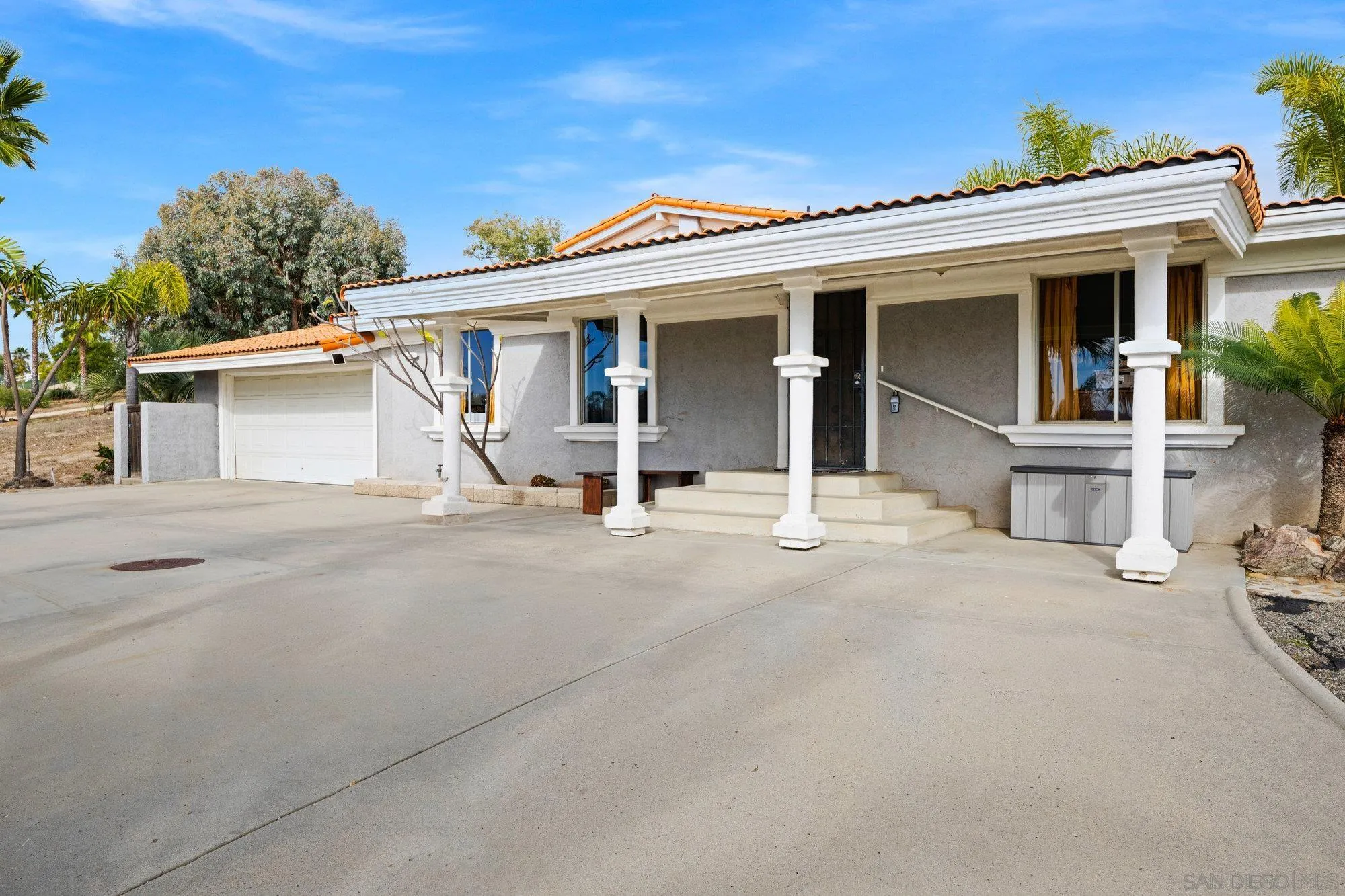 29987 Mactan Road Valley Center, CA 92082 - Photo 3 of 55 Gallery Image 3