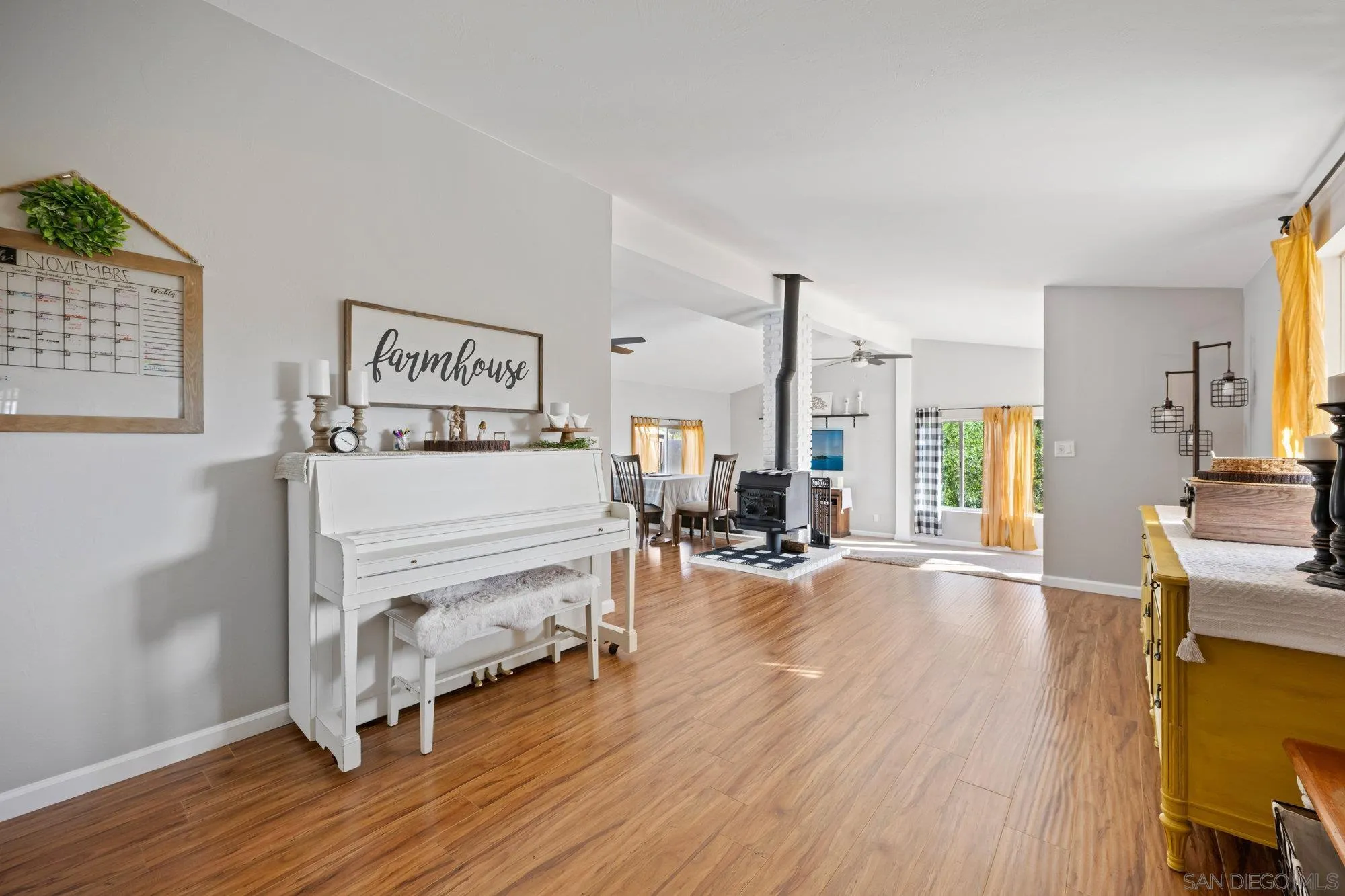 29987 Mactan Road Valley Center, CA 92082 - Photo 4 of 55 Gallery Image 4