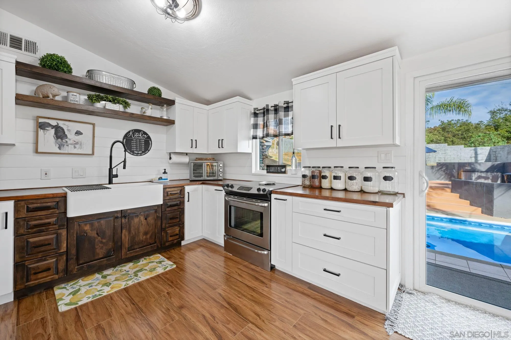 29987 Mactan Road Valley Center, CA 92082 - Photo 7 of 55 Gallery Image 7