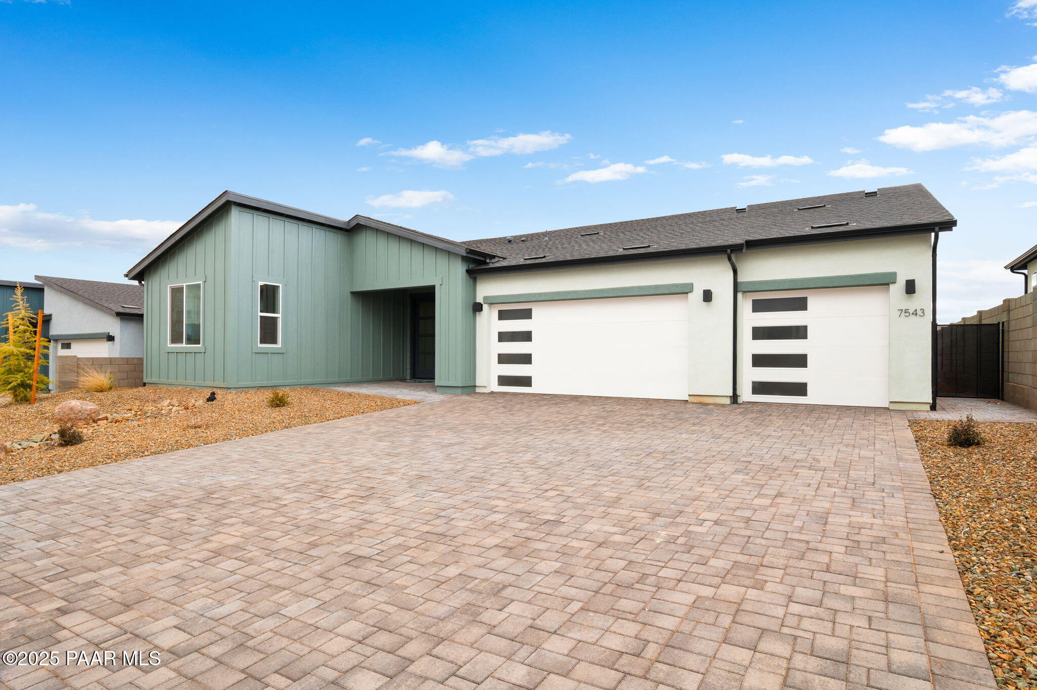 7543 East Louie Ln  