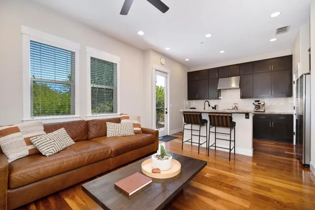 $799,900 | 3685 Crocker Drive, Sacramento, CA 95818