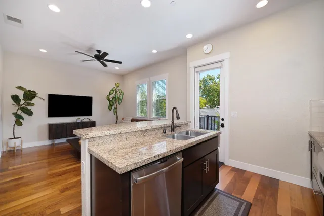 $799,900 | 3685 Crocker Drive, Sacramento, CA 95818