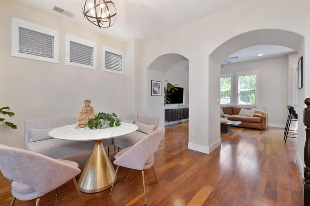 $799,900 | 3685 Crocker Drive, Sacramento, CA 95818