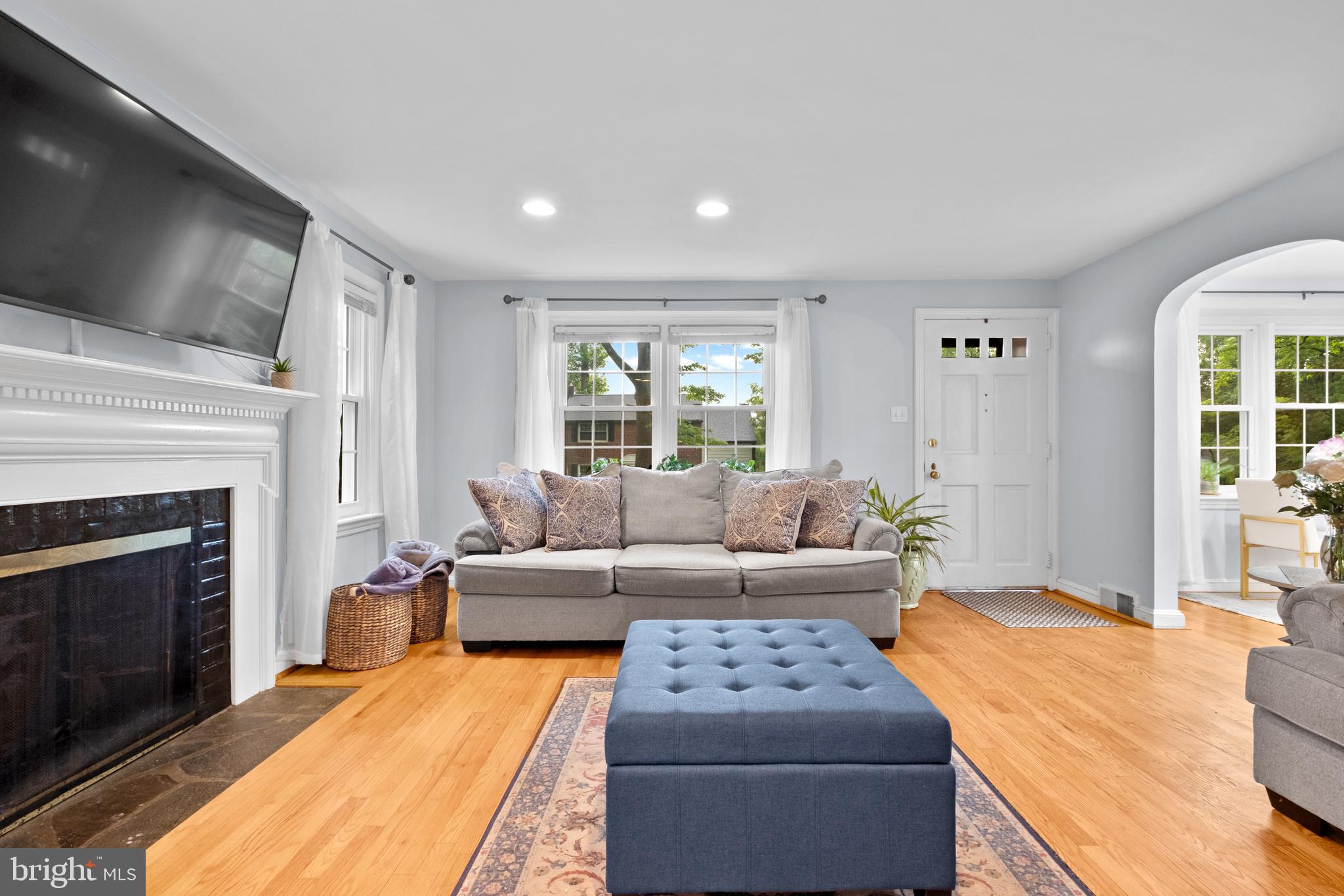 257 Harrogate Road Wynnewood, PA 19096 - Photo 3 of 47