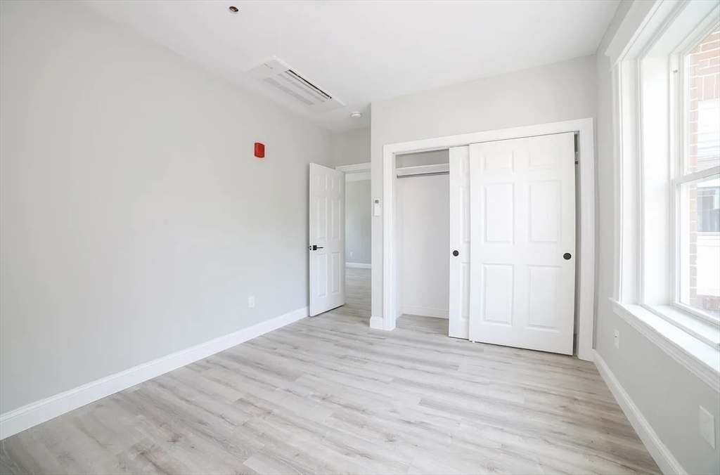 566-572 Main Street, Unit 205 Shrewsbury, MA 01545 - Photo 3 of 5