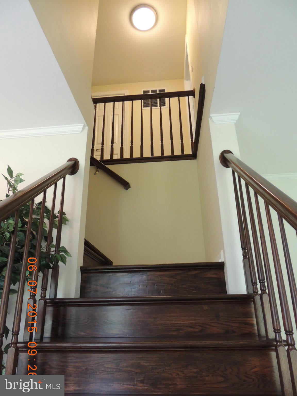 7419 Garrison Road Manassas, VA 20111 - Photo 16 of 30 Stair