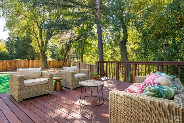 $1,090,000 | 3 Glen Drive, Fairfax, CA 94930