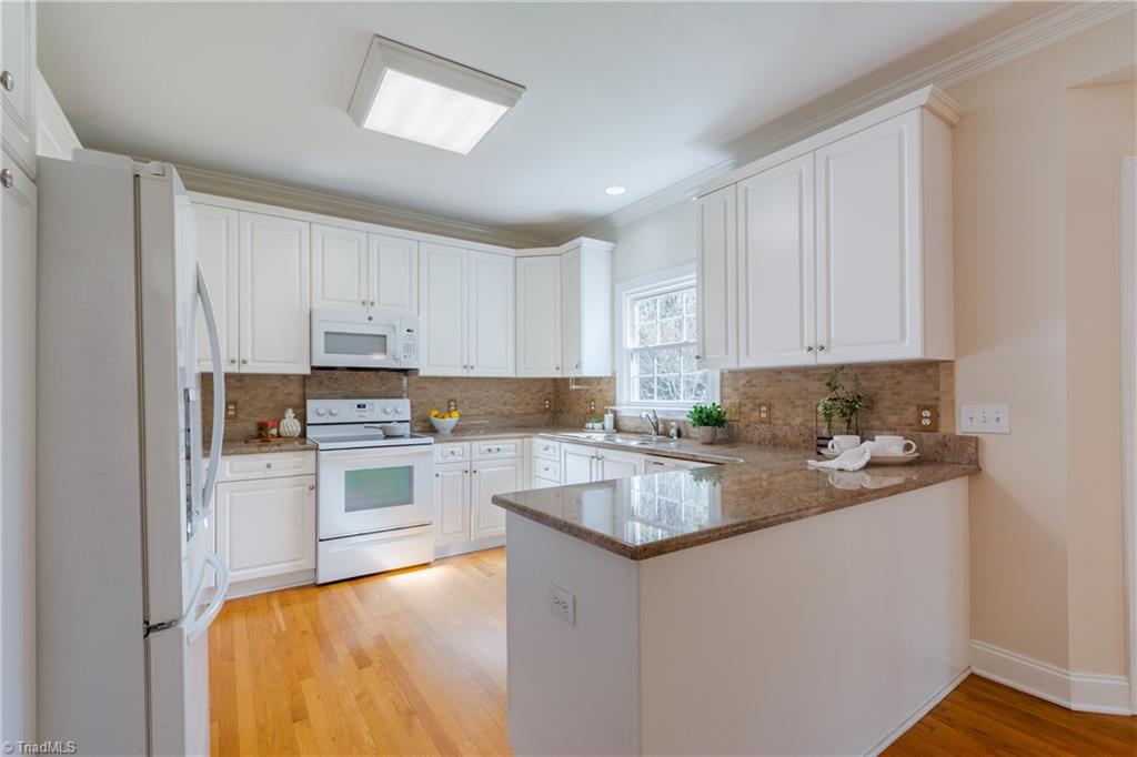 4255 Wayne Road Greensboro, NC 27407 - Photo 11 of 34 Gallery Image 11