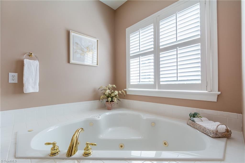 4255 Wayne Road Greensboro, NC 27407 - Photo 20 of 34 Gallery Image 20