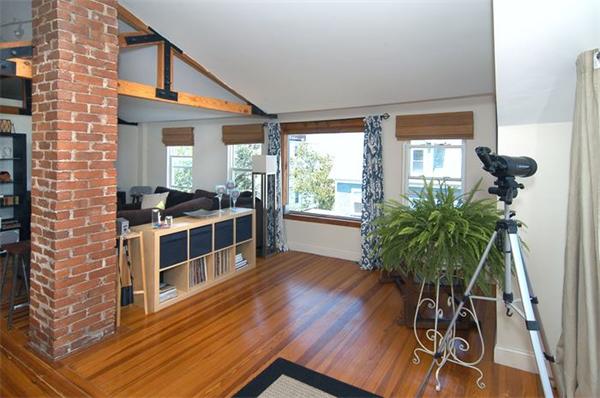 14 Berkley Road Hull, MA 02045 - Photo 6 of 30 Gallery Image 6