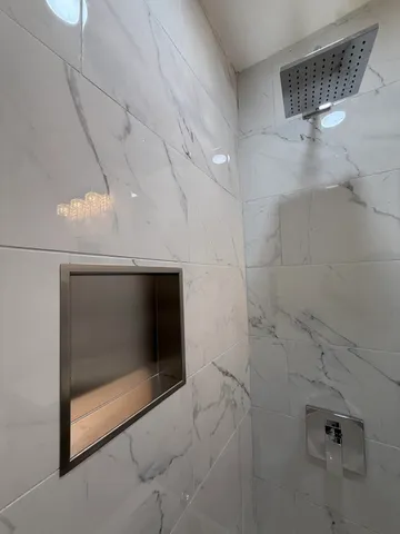 $2,200 | 391 Woodlawn Avenue, Jersey City, NJ 07305