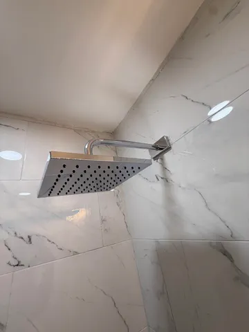 $2,200 | 391 Woodlawn Avenue, Jersey City, NJ 07305