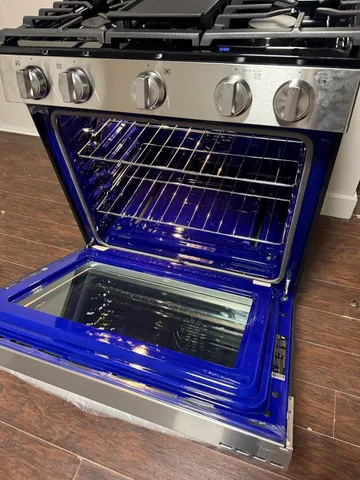 $2,200 | 391 Woodlawn Avenue, Jersey City, NJ 07305