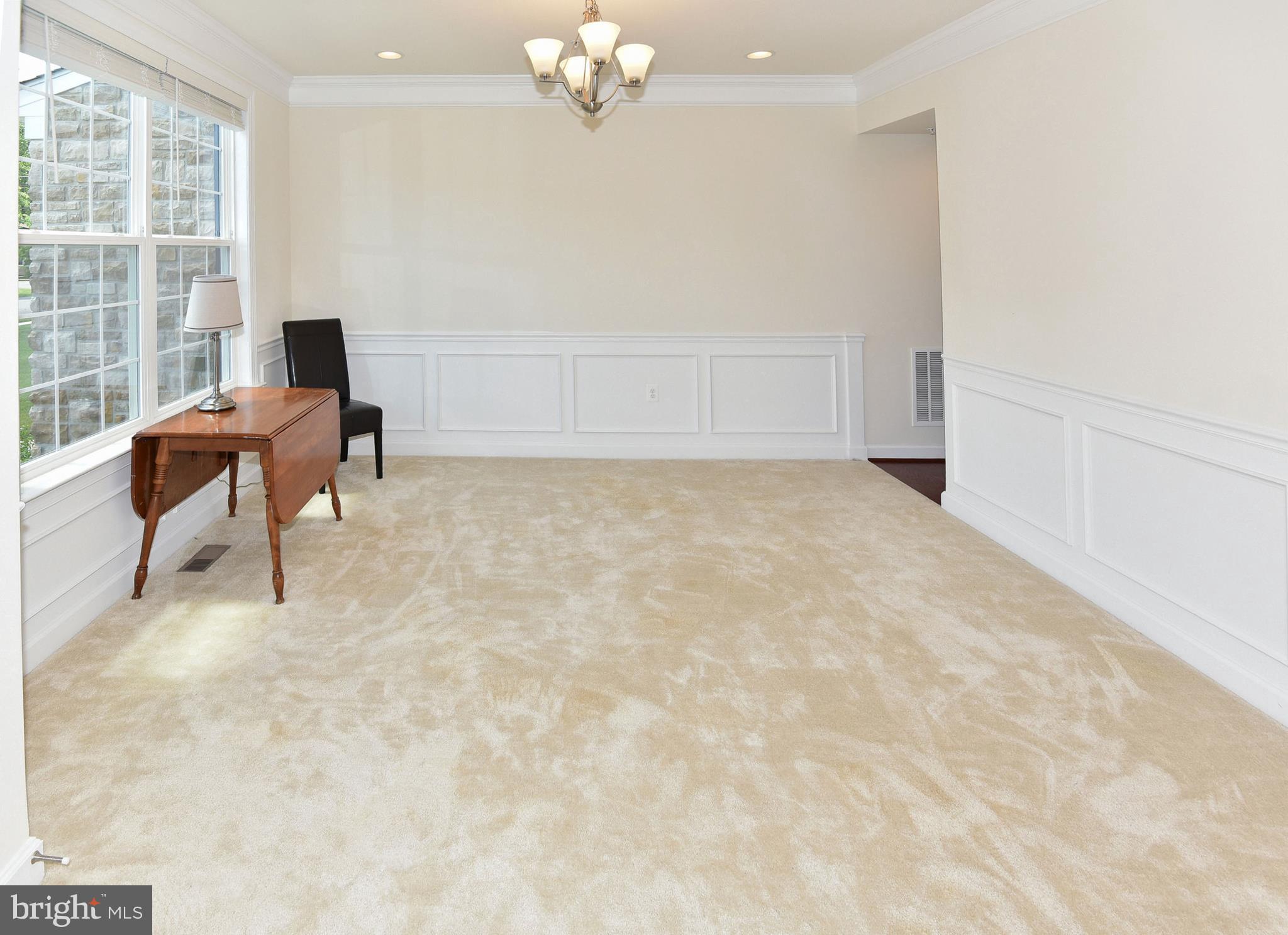 682 Loch Haven Road Edgewater, MD 21037 - Photo 8 of 51 Gallery Image 8