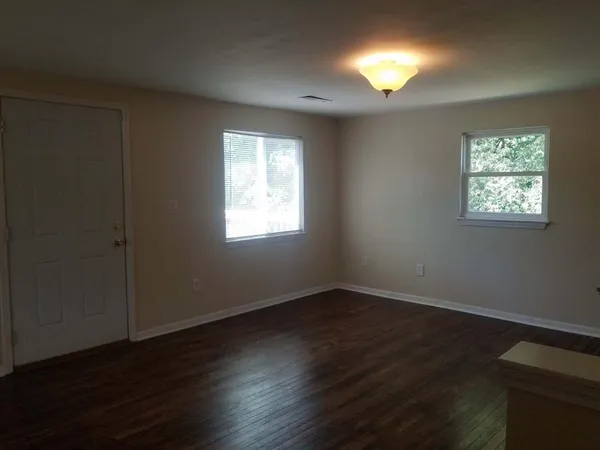 $1,900 | 1420 Gattegno Street, Ypsilanti, MI 48198