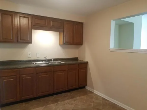 $1,900 | 1420 Gattegno Street, Ypsilanti, MI 48198