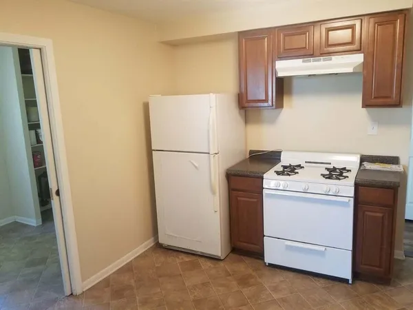 $1,900 | 1420 Gattegno Street, Ypsilanti, MI 48198