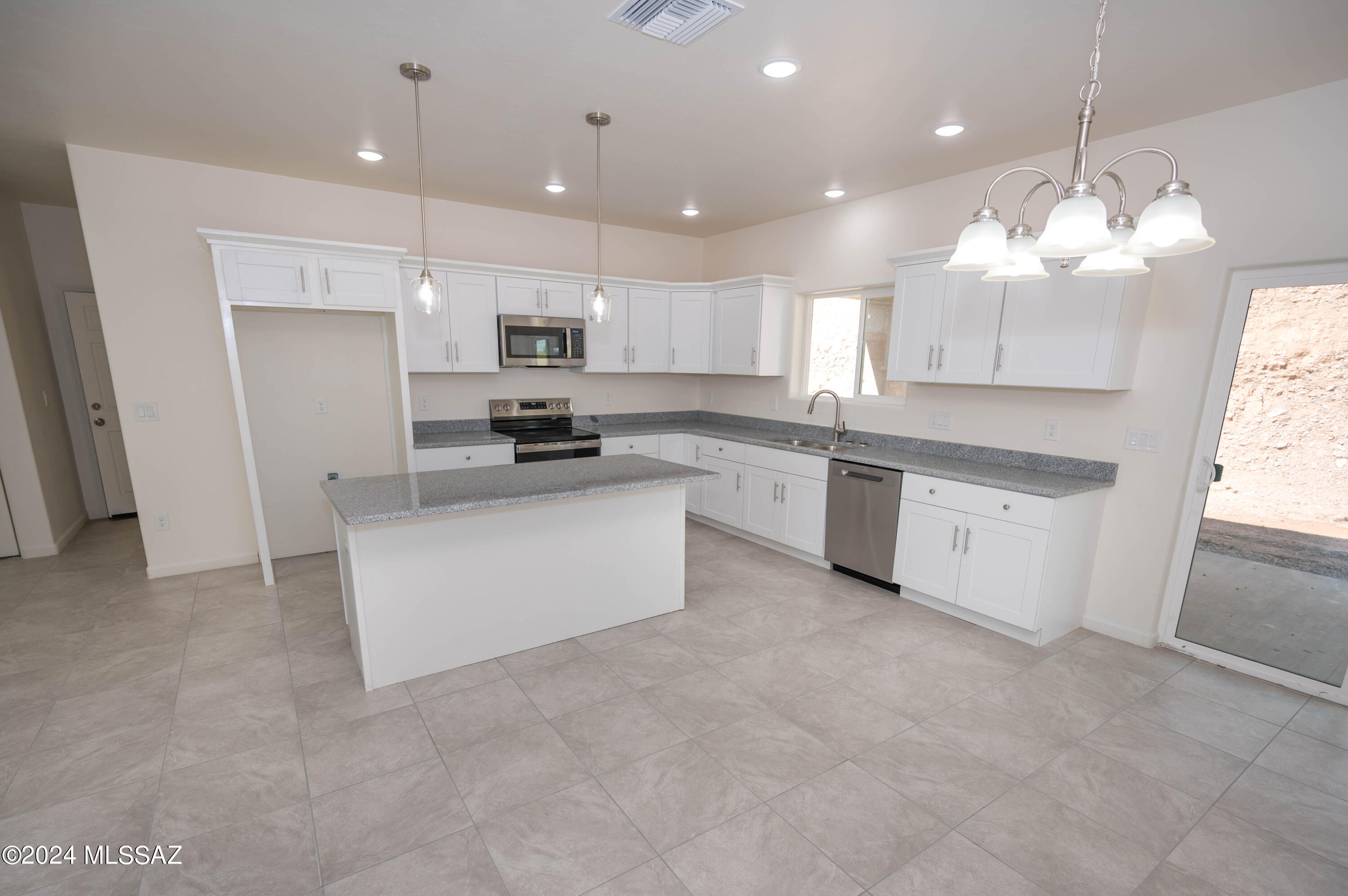 1110 Montosa Circulo Rio Rico, AZ 85648 - Photo 19 of 48