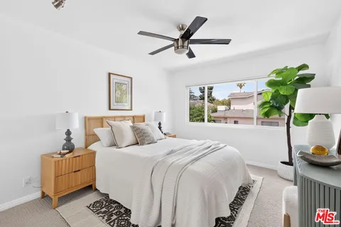 $549,000 | 1930 North Vermont Avenue, Unit 204, Los Angeles, CA 90027