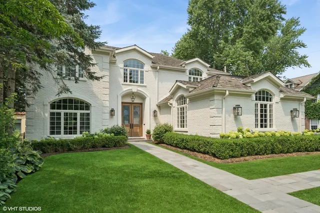$2,799,000 | 334 Woodland Avenue, Winnetka, IL 60093