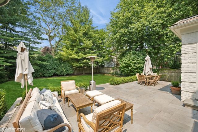 a picture of a room with a white wall