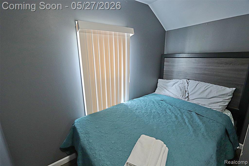 1149 Cambridge Road Berkley, MI 48072 - Photo 21 of 52