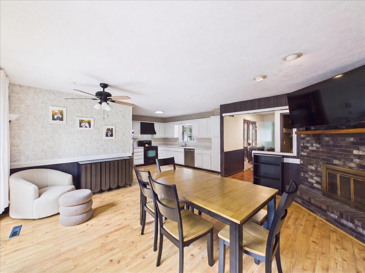 2783 Karr Road Belvidere, IL 61008 - Photo 13 of 41 Gallery Image 13