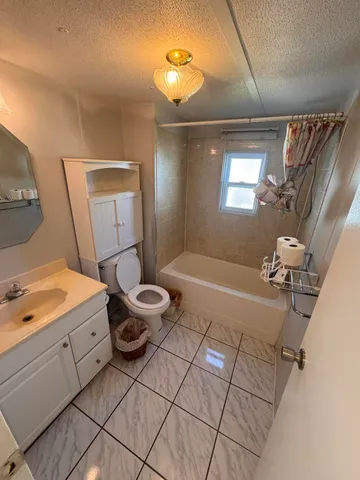 $98,900 | 1601 Highway 441, Unit 140, Okeechobee, FL 34974