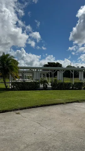 $98,900 | 1601 Highway 441, Unit 140, Okeechobee, FL 34974