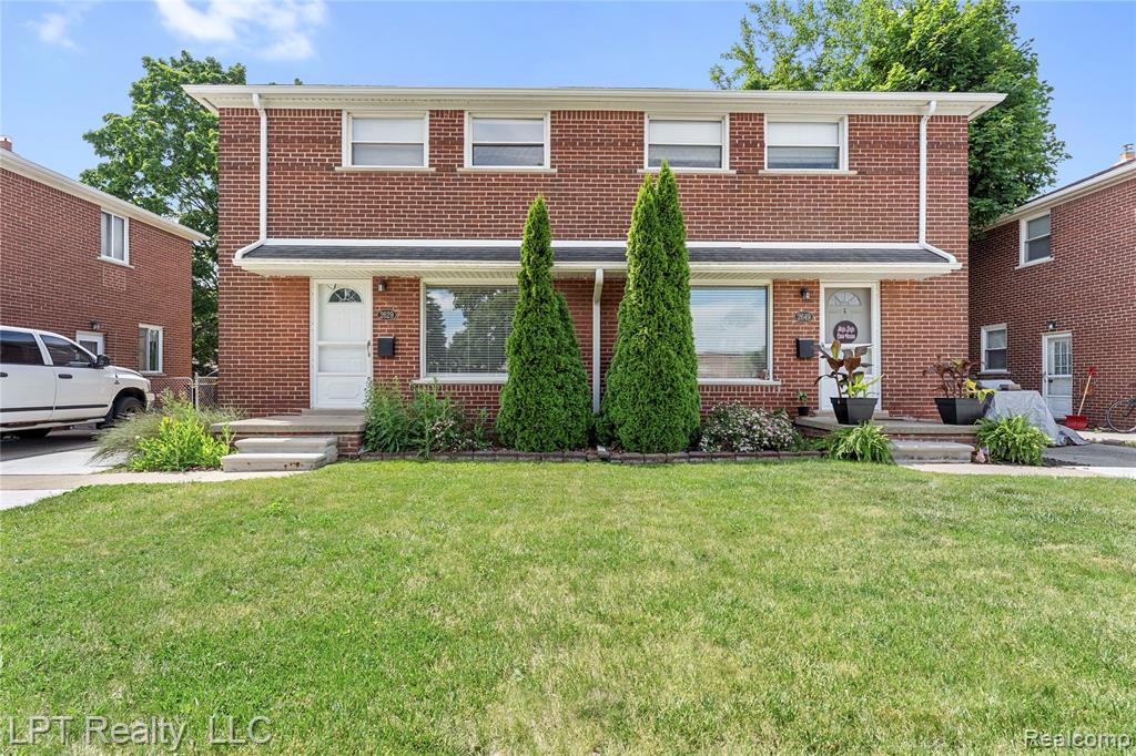 2629 West Road Trenton, MI 48183 - Photo 2 of 12