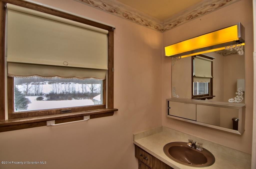 138 Colvin Road Dalton, PA 18414 - Photo 31 of 49 Gallery Image 31
