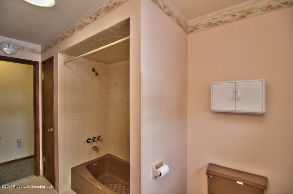 138 Colvin Road Dalton, PA 18414 - Photo 32 of 49 Gallery Image 32