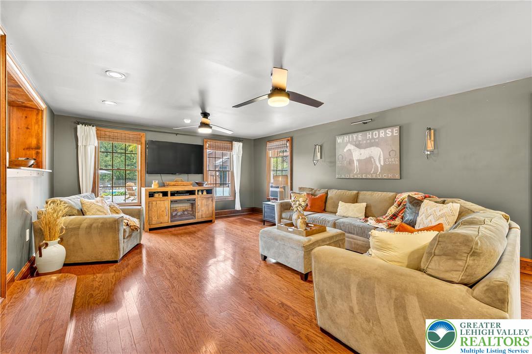 701 Rutt Road Bangor, PA 18013 - Photo 34 of 72 Family Room