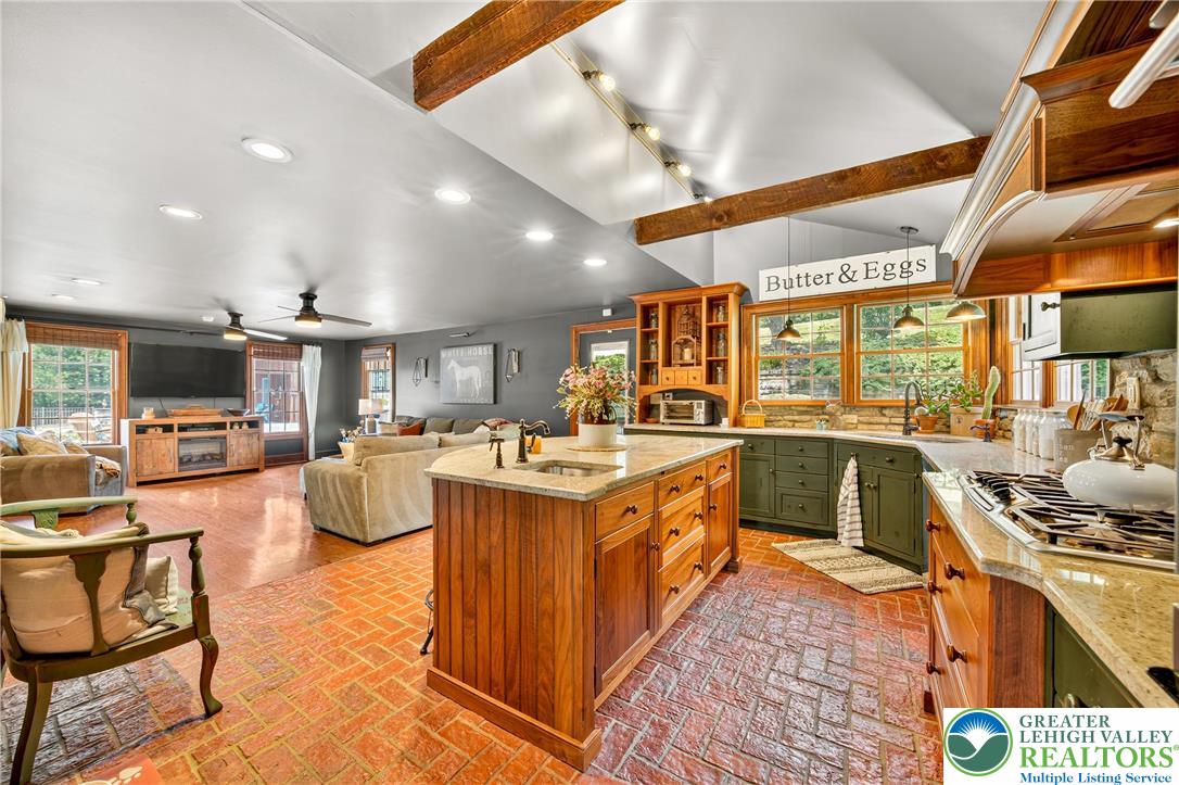 701 Rutt Road Bangor, PA 18013 - Photo 38 of 72 Kitchen