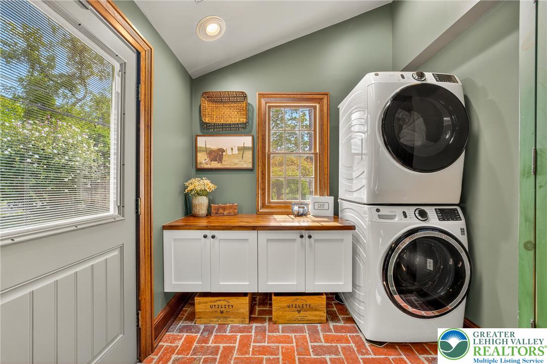 701 Rutt Road Bangor, PA 18013 - Photo 47 of 72 Laundry Room