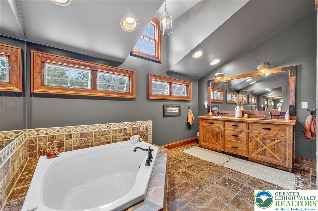 701 Rutt Road Bangor, PA 18013 - Photo 56 of 72 2nd Floor Bathroom