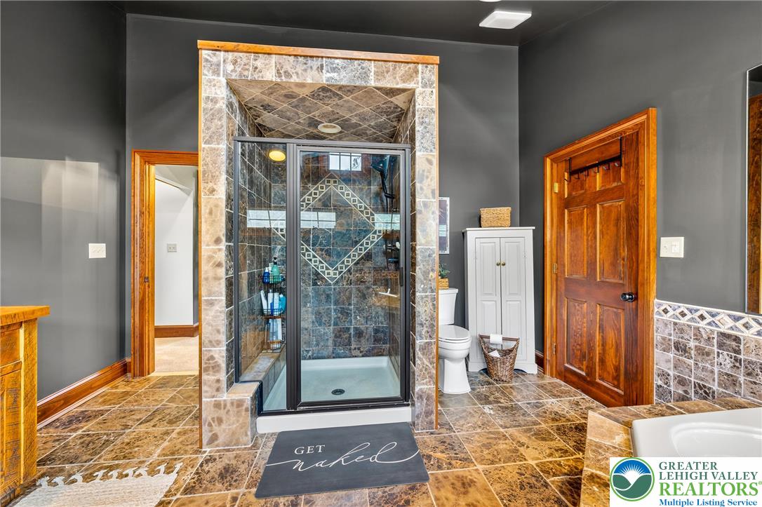 701 Rutt Road Bangor, PA 18013 - Photo 58 of 72 2nd Floor Bathroom