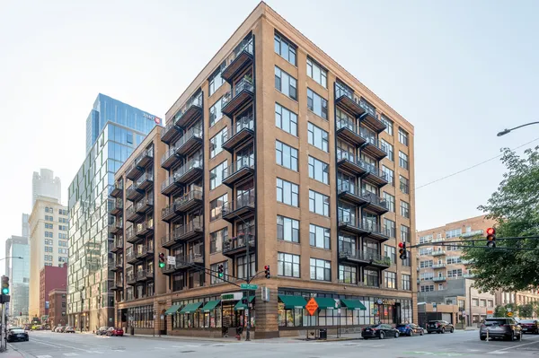 $279,000 | 625 West Jackson Boulevard, Unit 606, Chicago, IL 60661