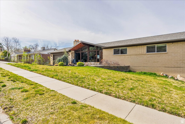 11940 Pineridge Road Sandy, UT 84094 - Photo 4 of 62