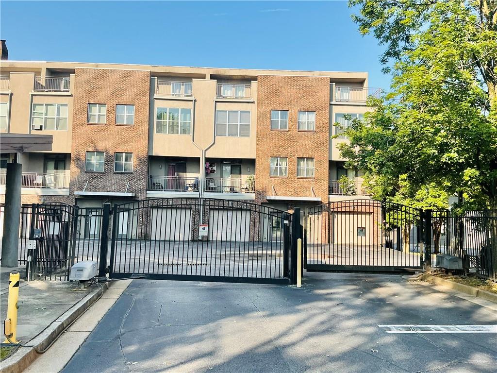 238 Walker Street Southwest, Unit 22 Atlanta, GA 30313 - Photo 2 of 39