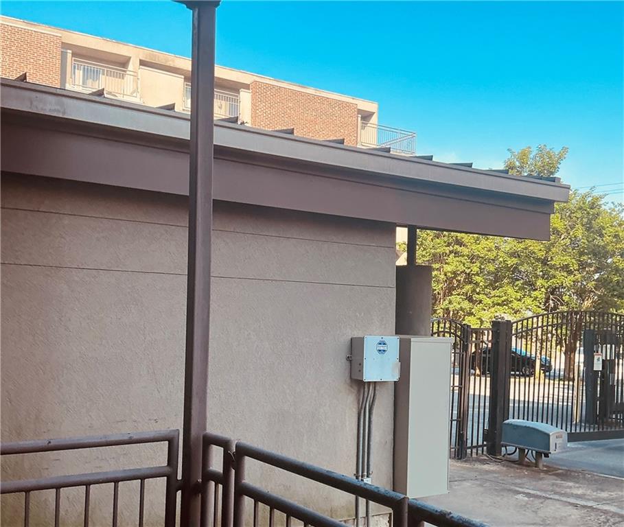 238 Walker Street Southwest, Unit 22 Atlanta, GA 30313 - Photo 33 of 39