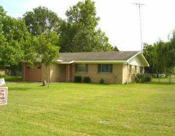 1115 West 2nd Street Elgin, TX 78621 - Photo 1 of 1 Gallery Image 1
