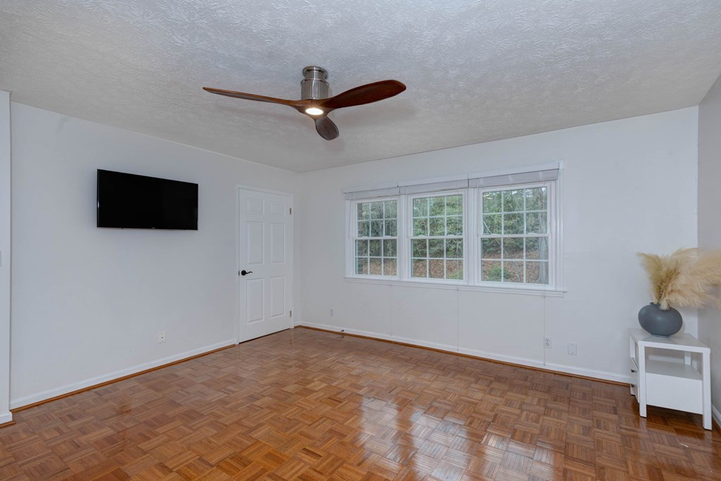 6101 River Road, Unit 5 Columbus, GA 31904 - Photo 31 of 47 a view of a livingroom with a flat screen tv